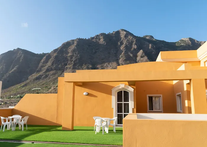 Coral Silos Los Silos